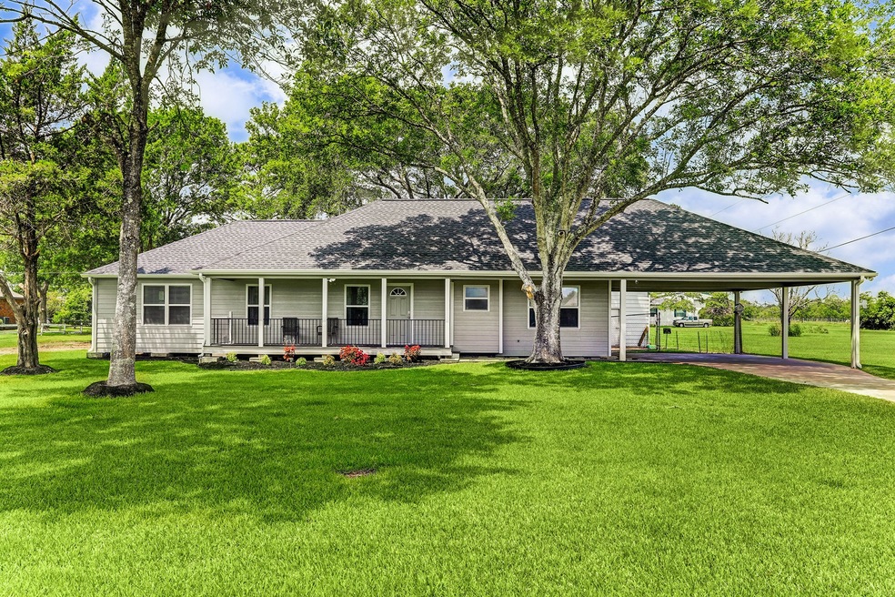 1006 Lilley Rd, Alvin, TX 77511 - photo 1