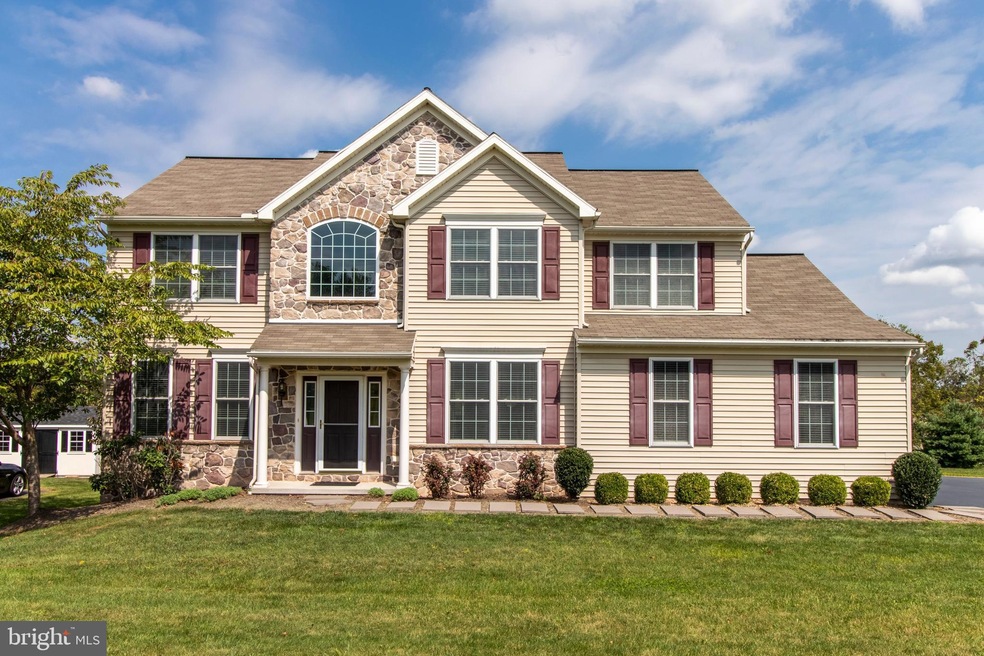 87 Clover Hill Ln, Spring City, PA 19475 - photo 1