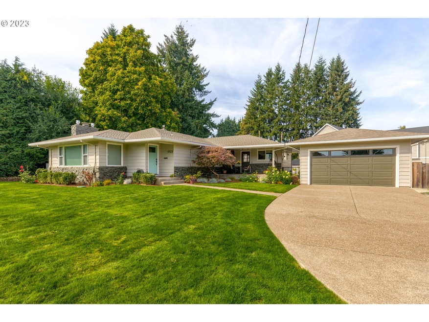 1722 8th Ave, West Linn, OR 97068 - photo 1