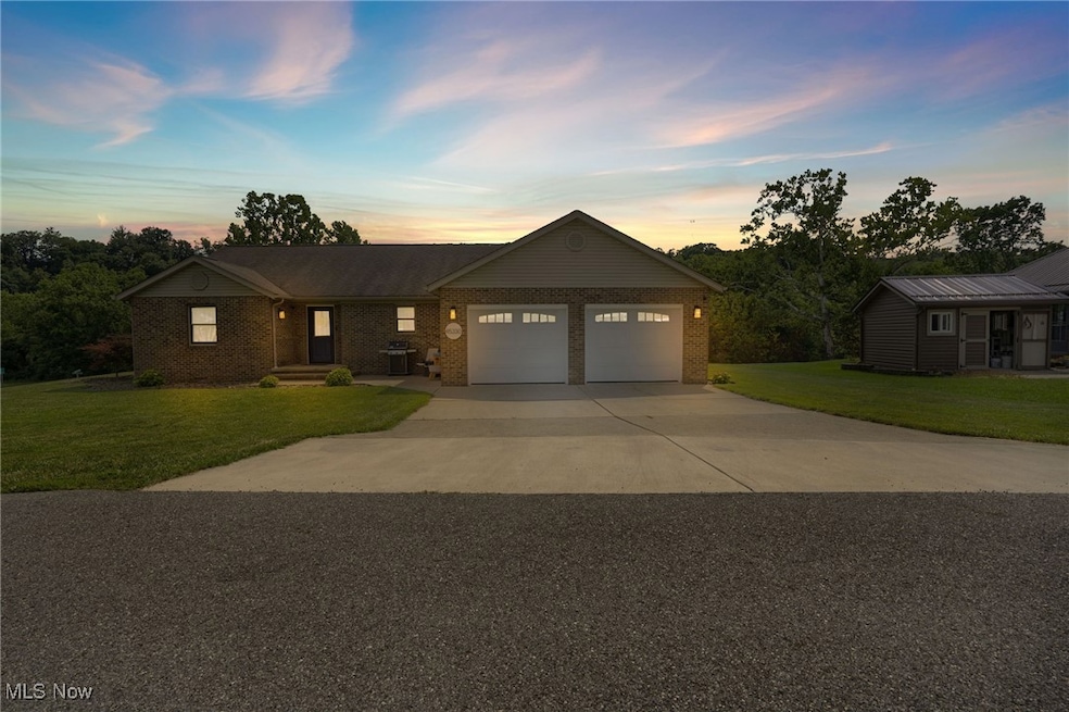 45330 Maple View Cir, Caldwell, OH 43724 - photo 1