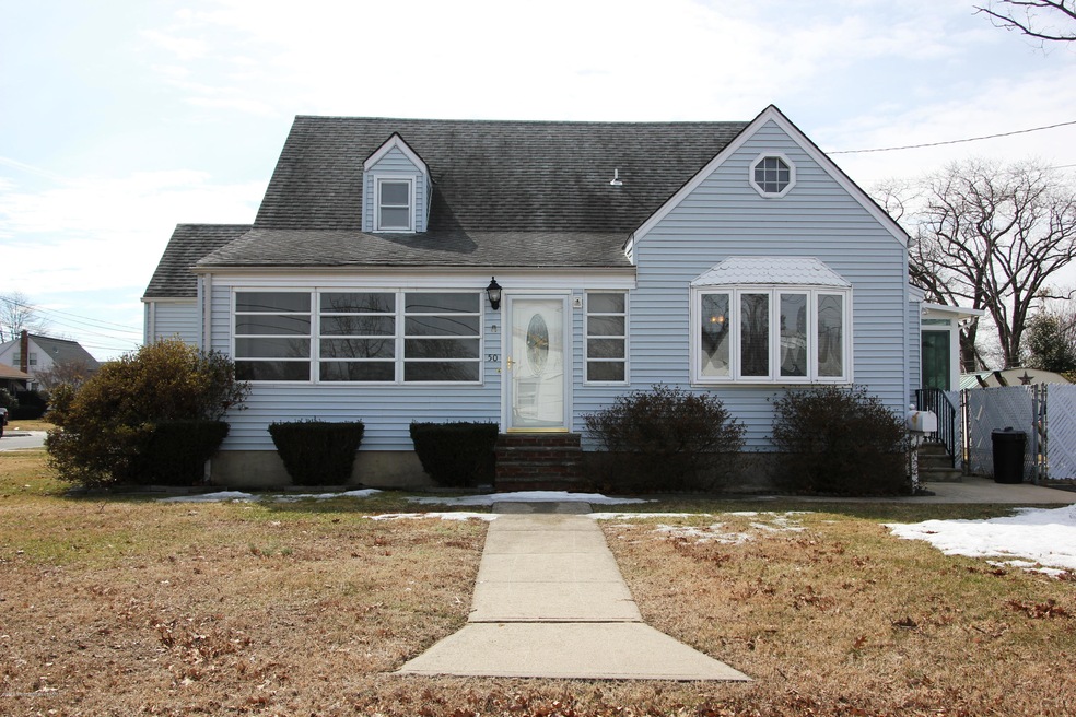 50 Chandler Ave, Keyport, NJ 07735 - photo 1