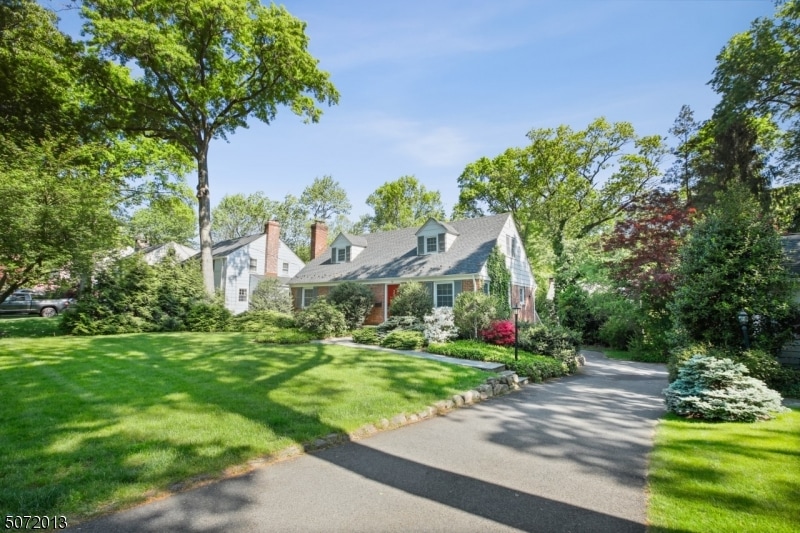 Sold $872,000 • Co-Listing Agent