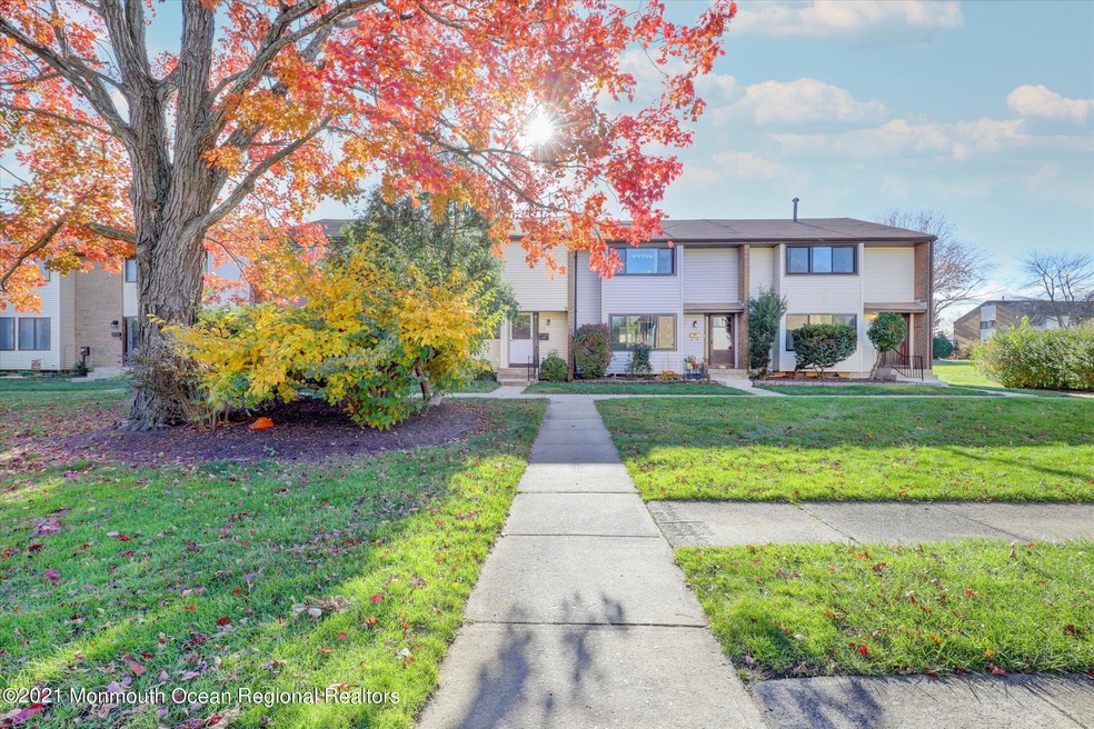 116 Danbury Ct, East Windsor, NJ 08520 - photo 1