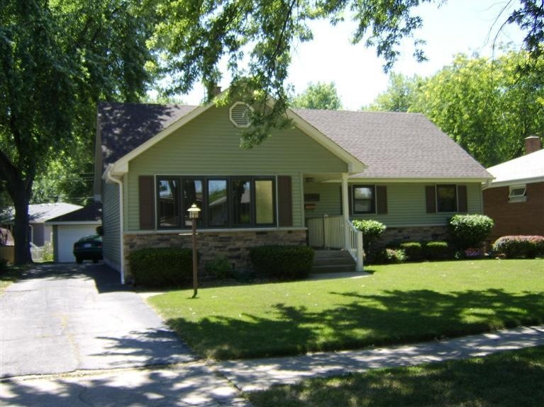 3012 Hess Dr, Highland, IN 46322 - photo 1