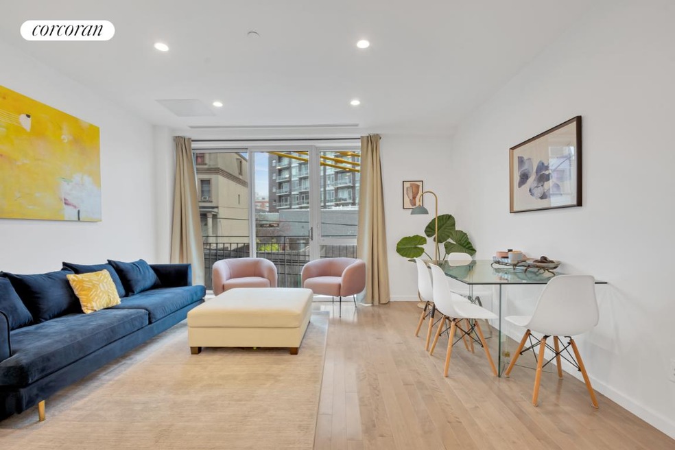 11-28 31st Dr unit 2, Queens, NY 11106 - photo 1