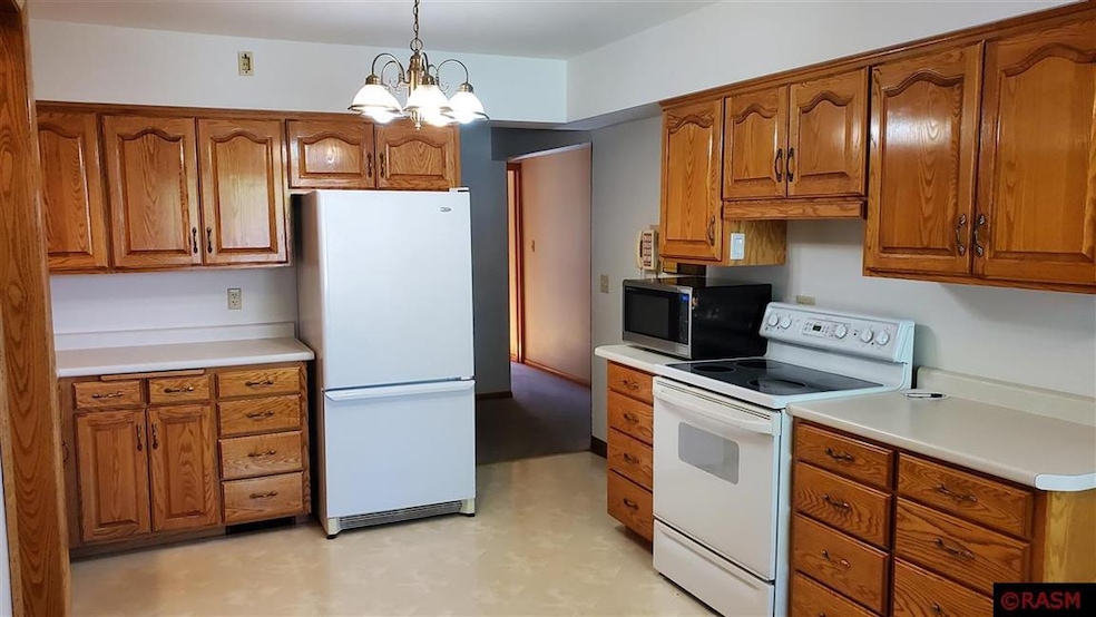 1508 S Washington St, New Ulm, MN 56073 - photo 1