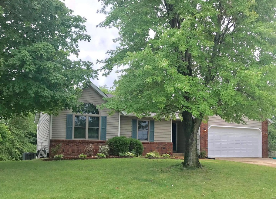 2425 Copper Creek Rd, Maryville, IL 62062 - photo 1