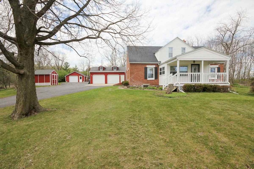 2059 Caine Rd, Fitchburg, WI 53575 - photo 1