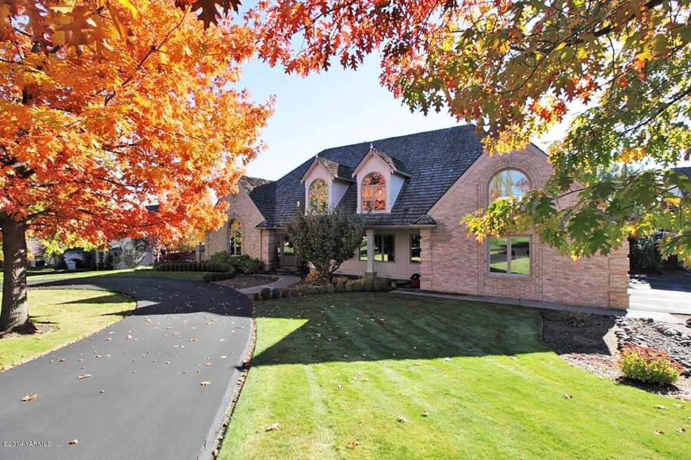 6910 Ravens Gate Way, Yakima