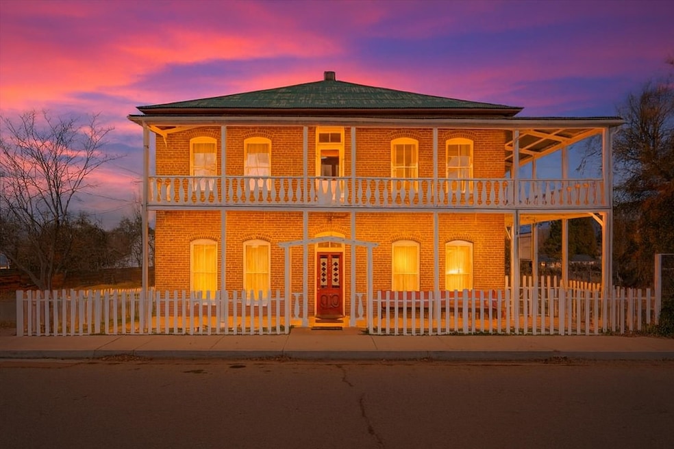 143 Collier Way, Etna, CA 96027 - photo 1