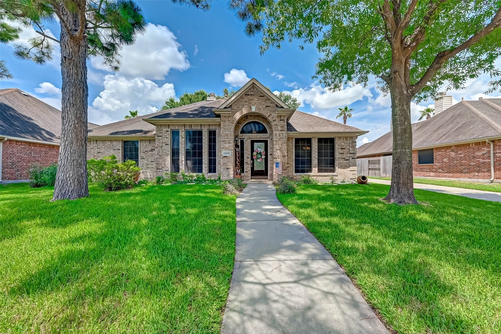 15810 Swandale Ln, Houston, TX 77095 - photo 1