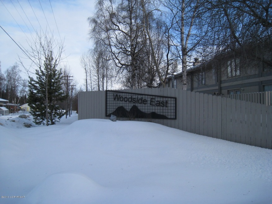 Entrance to Woodside East
