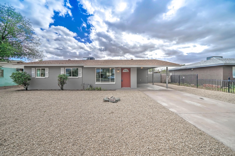 1425 E Neilson Ave-1