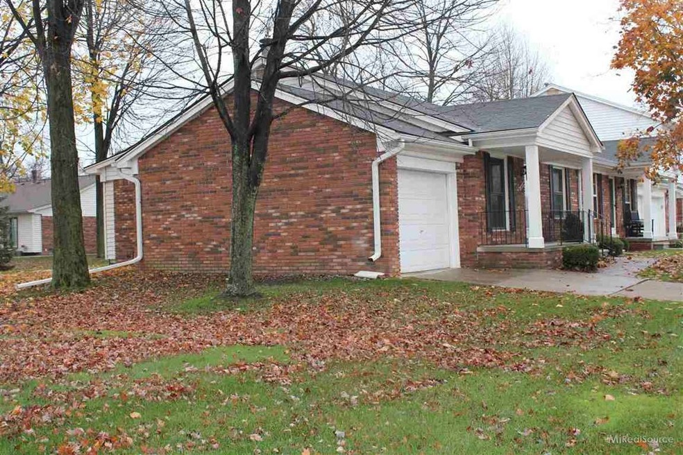 COME TAKE A LOOK FOR YOURSELF! THIS END UNIT CONDO
