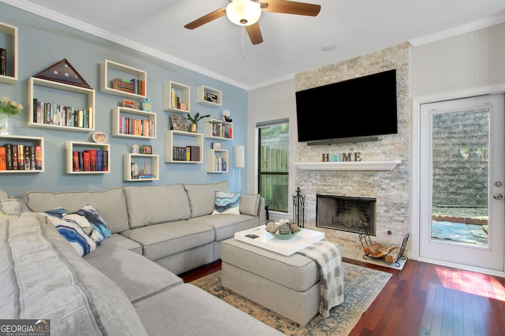 For Sale $309,900 • Co-Listing Agent