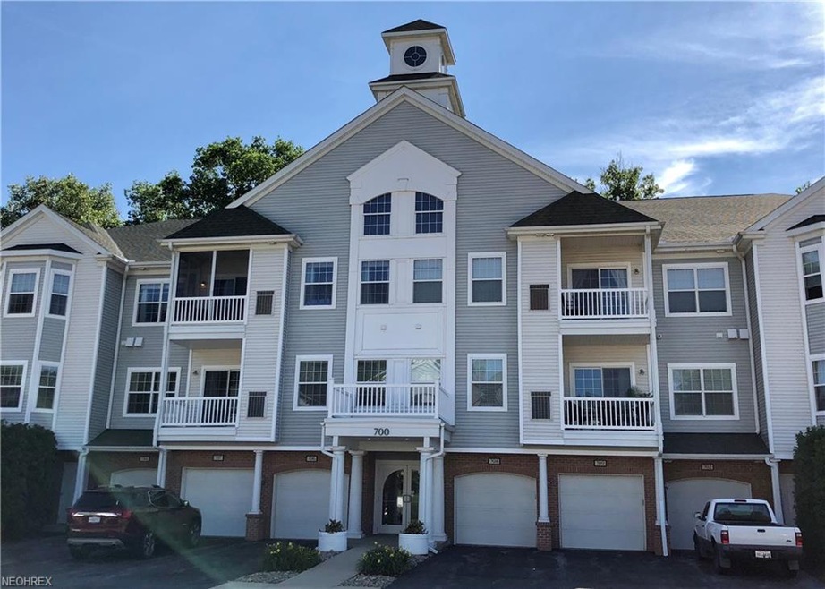 706 Aqua Marine Blvd unit 25, Avon Lake, OH 44012 - photo 1