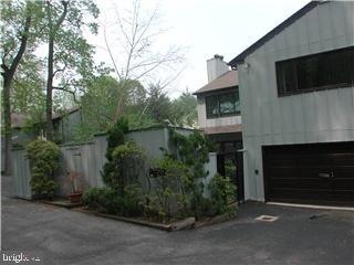 35 Brandywine Falls Rd, Wilmington, DE 19806 - photo 1