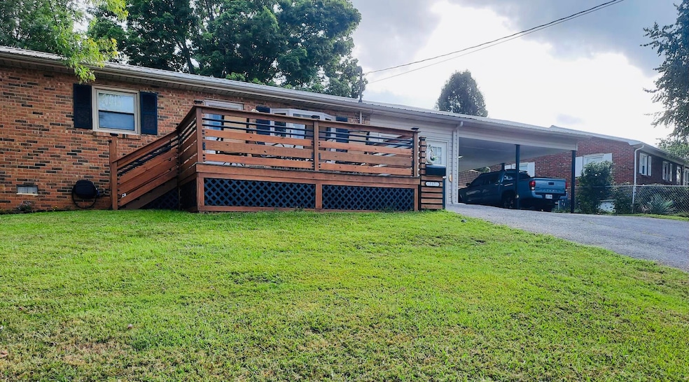 717 Georgia St, Johnson City, TN 37601 - photo 1