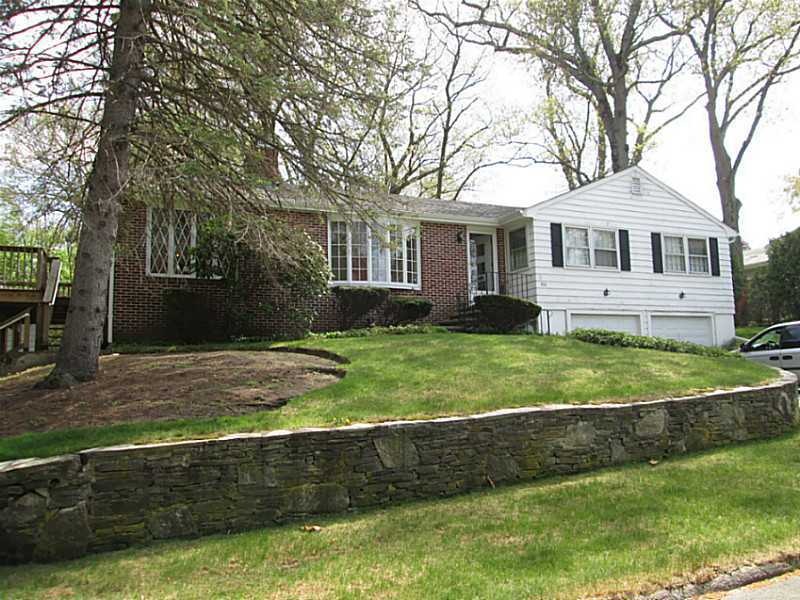 100 Cumberland Rd, Warwick, RI 02886 - photo 1