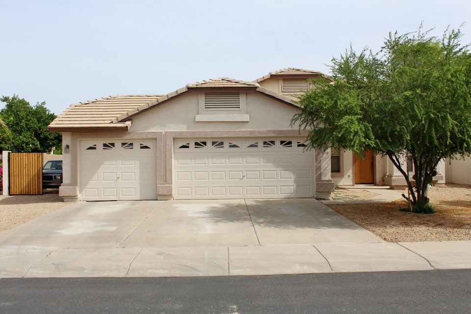 12728 W CAMBRIDGE AVE FRONT VIEW