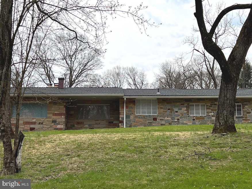 14201 Lancaster Ln, Bowie, MD 20715 - photo 1