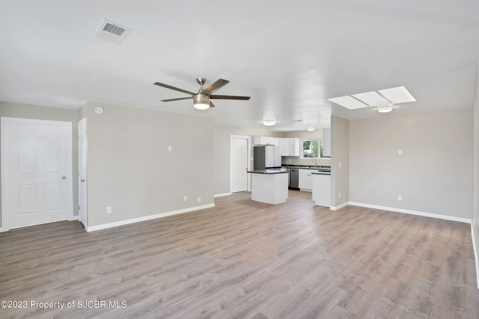 3809 Copper Ave, Farmington, NM 87402 - photo 1