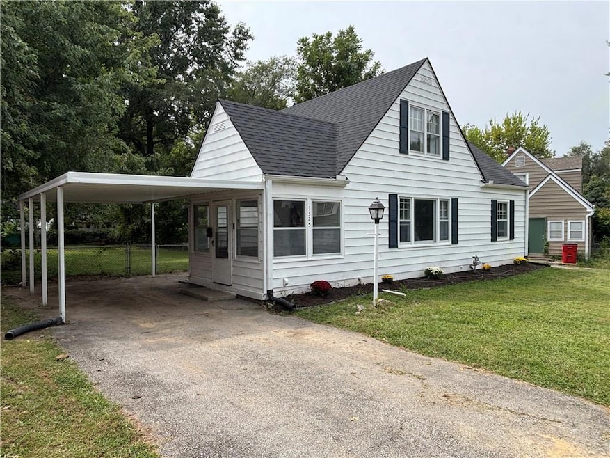 1325 W 29th St S, Independence, MO 64052 - photo 1