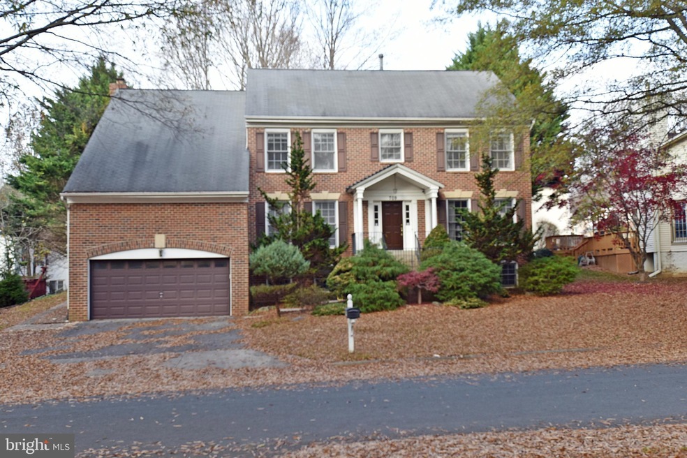 709 Pebble Beach Dr, Silver Spring, MD 20904 - photo 1