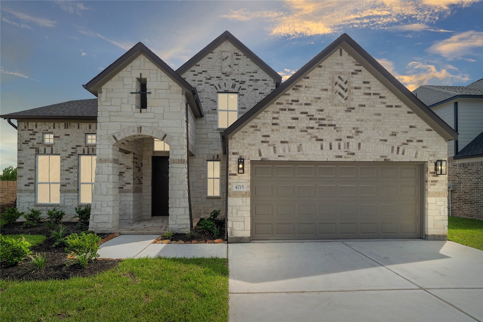 4715 Breezewood Ln, Rosenberg, TX 77471 - photo 1