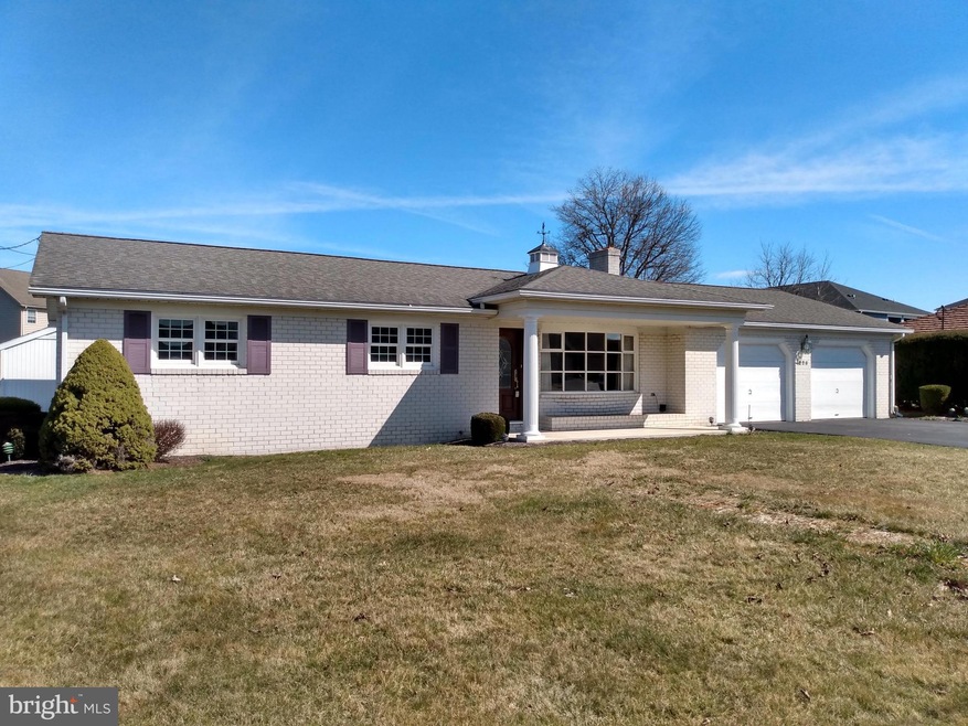 228 Mill Rd, Chambersburg, PA 17201 - photo 1