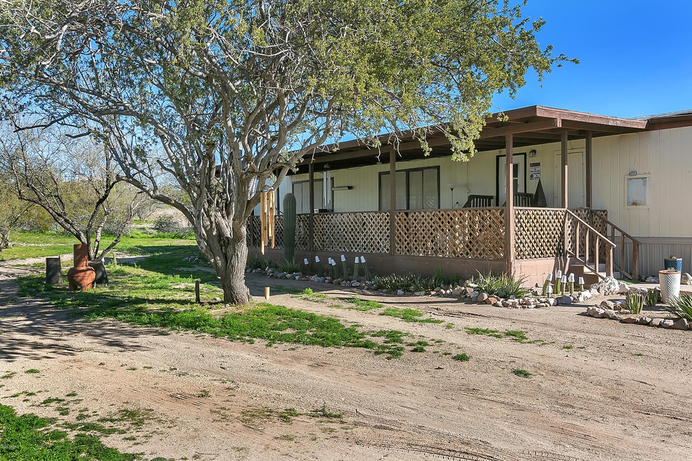 48056 N Coyote Pass Rd