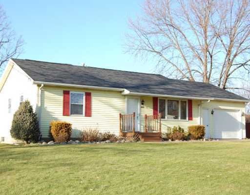 3048 Bradford Ave, Erie, PA 16506 - photo 1