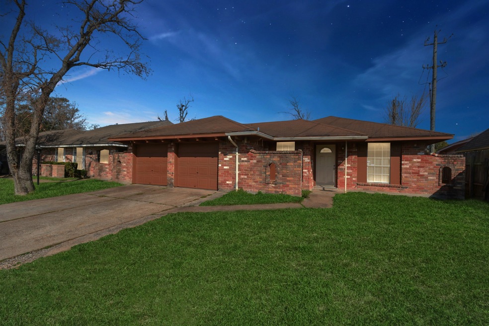 1034 Pilot Point Dr, Houston, TX 77038 - photo 1