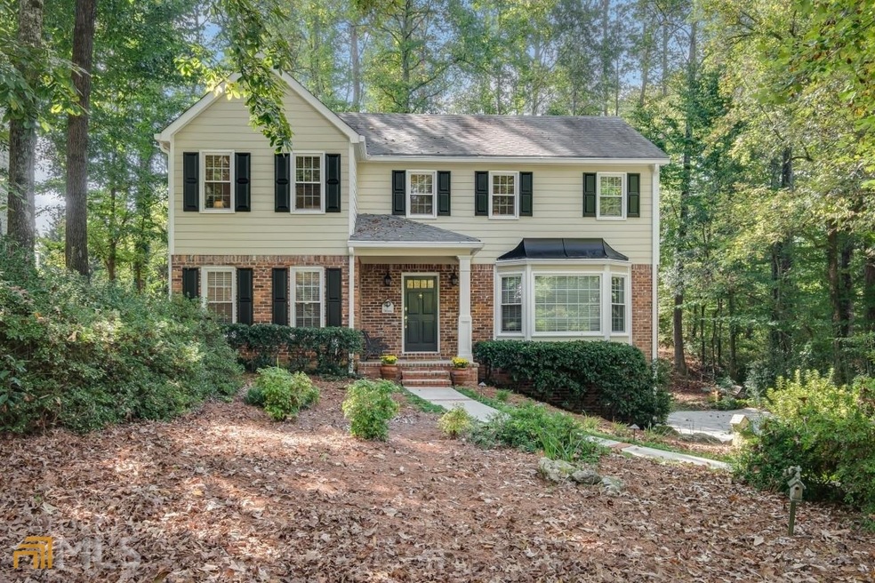 Welcome home to 2327 North Forest Drive!