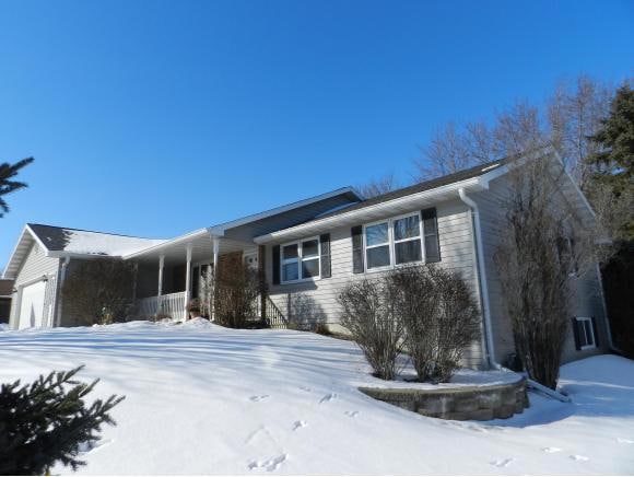 W2754 Breezewood Dr, Appleton, WI 54915 - photo 1