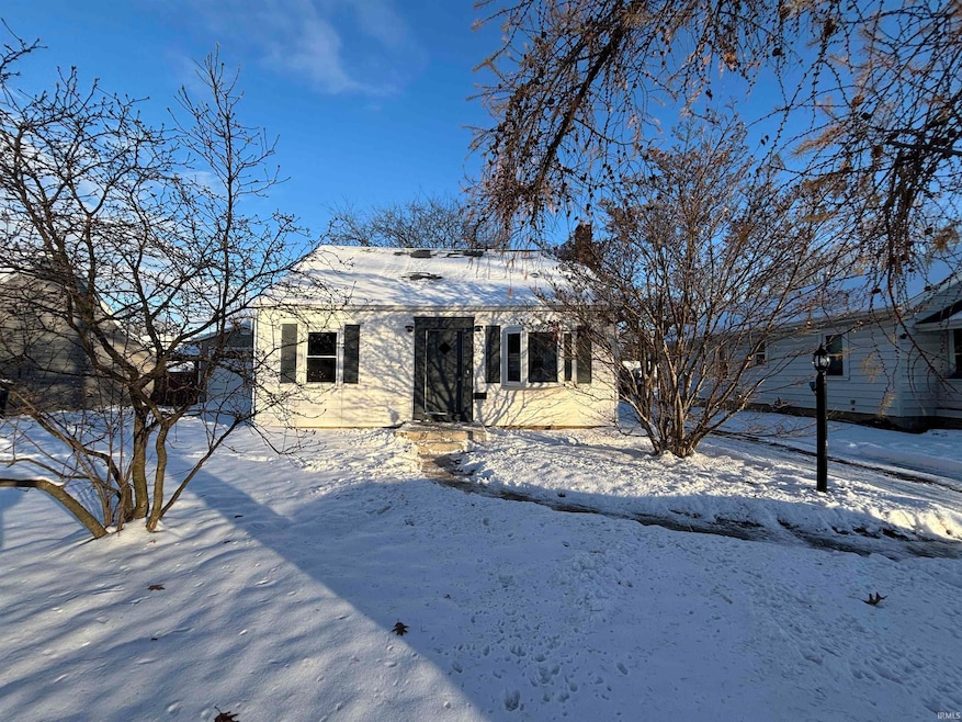 2710 Waynewood Dr, Fort Wayne, IN 46809 - photo 1