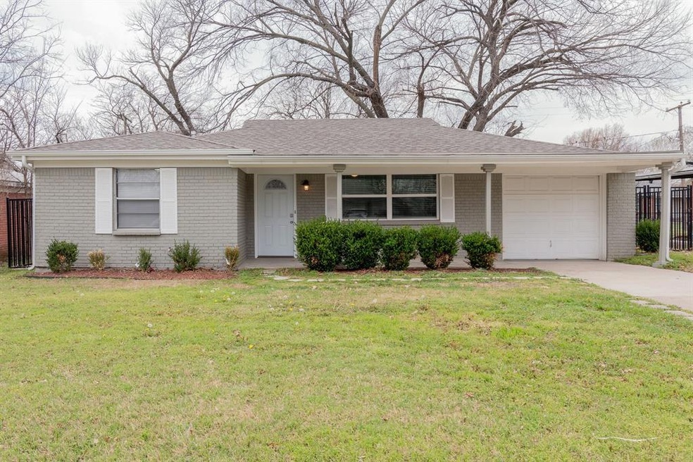 7813 Whitney Dr, Fort Worth, TX 76108 - photo 1