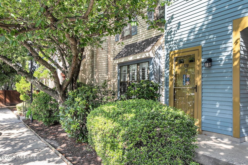 109 Dundall Pl