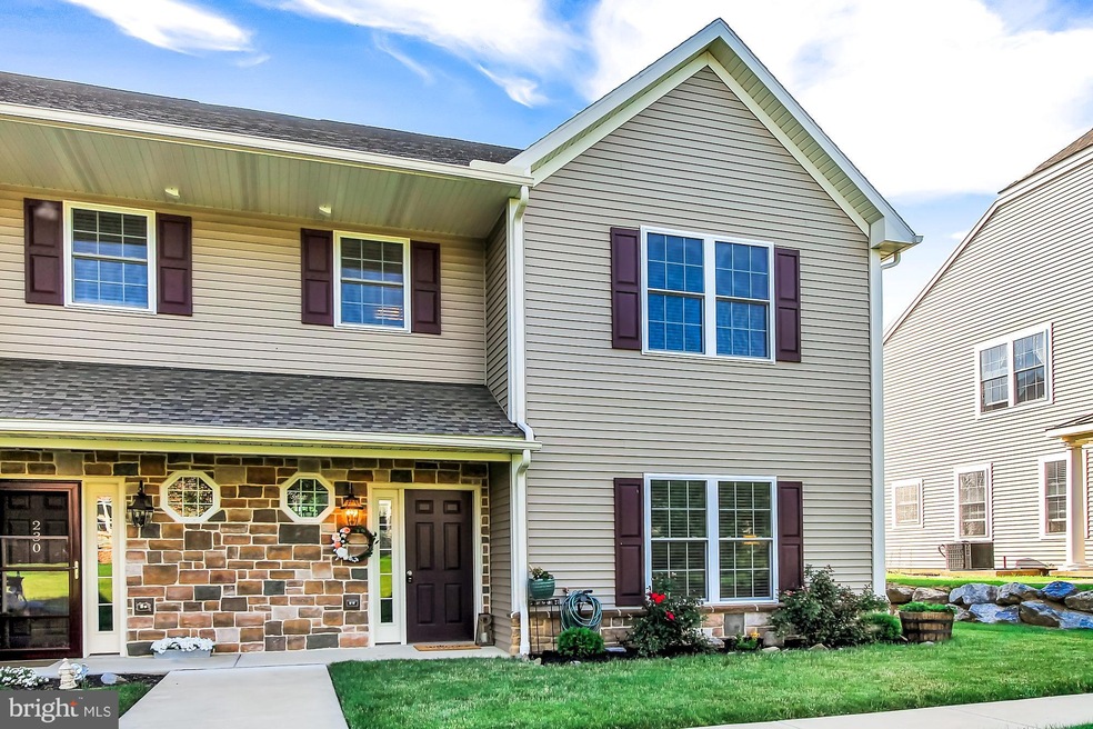 228 Springmont Dr, Reading, PA 19610 - photo 1