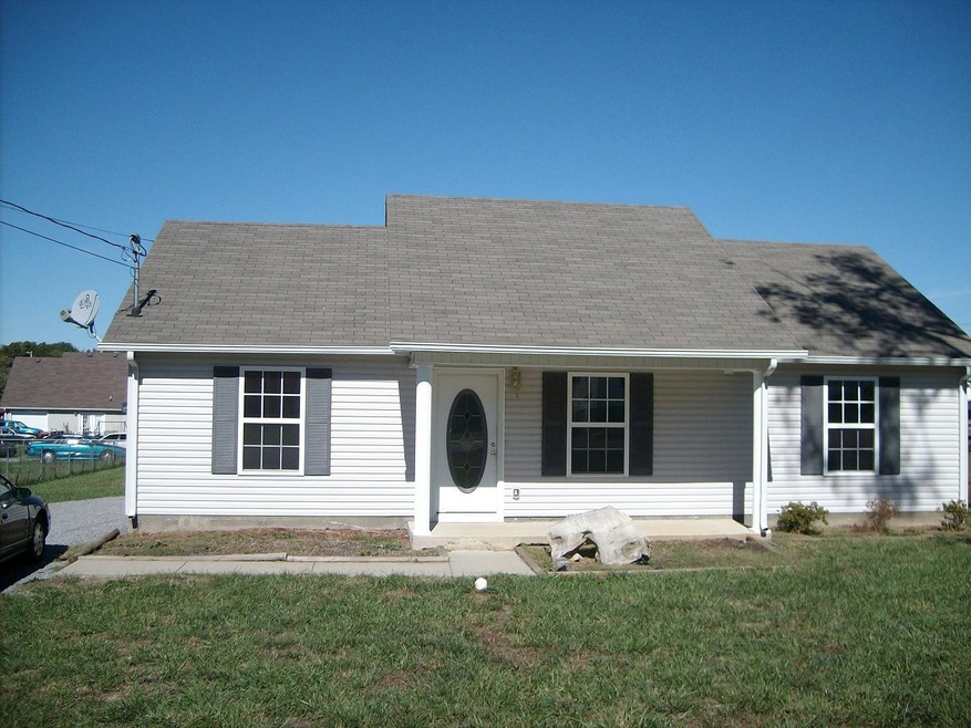 125 Lorien Cir, Shelbyville, TN 37160 - photo 1