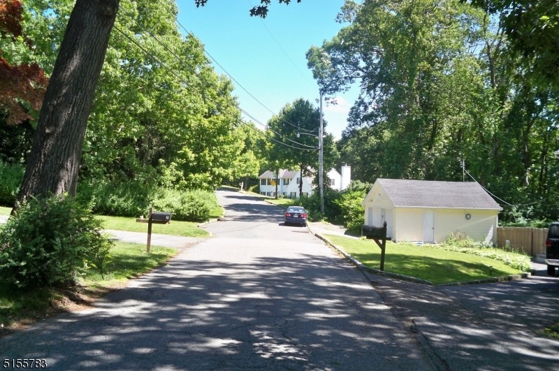 4 Valhalla Way, Rockaway, NJ 07866 - photo 1