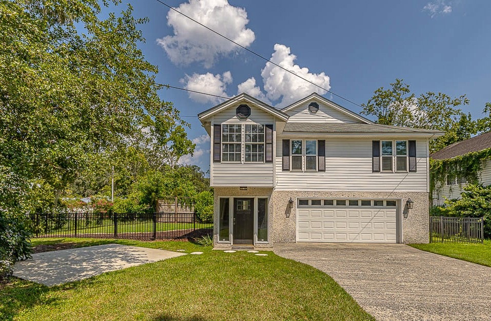 604 6th Ave, Saint Simons Island, GA 31522 - photo 1