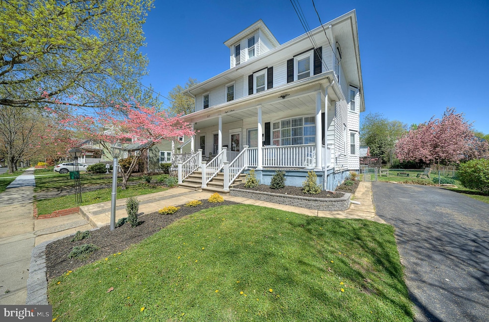 811 Merrick Ave, Collingswood, NJ 08108 - photo 1