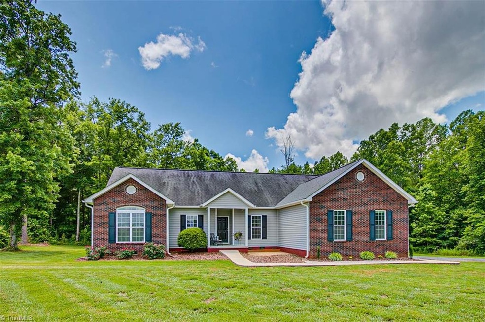 5445 Waynick Meadow Rd, Asheboro, NC 27205 - photo 1