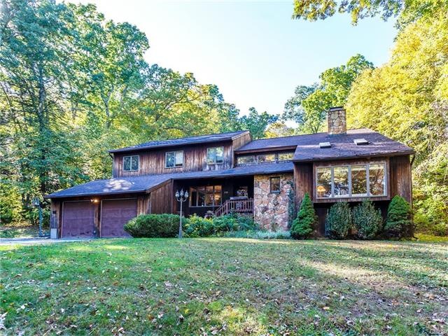 Spectacular 4 bedroom Contemporary Colonial on 2 p