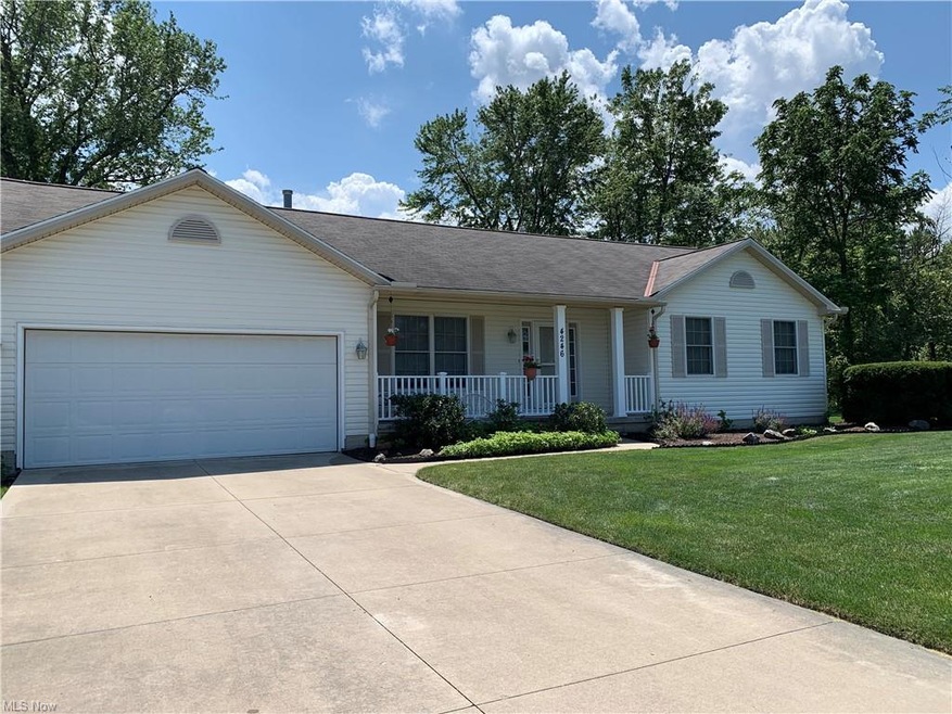 4246 Hawthorne Ave, Sheffield Lake, OH 44054 - photo 1