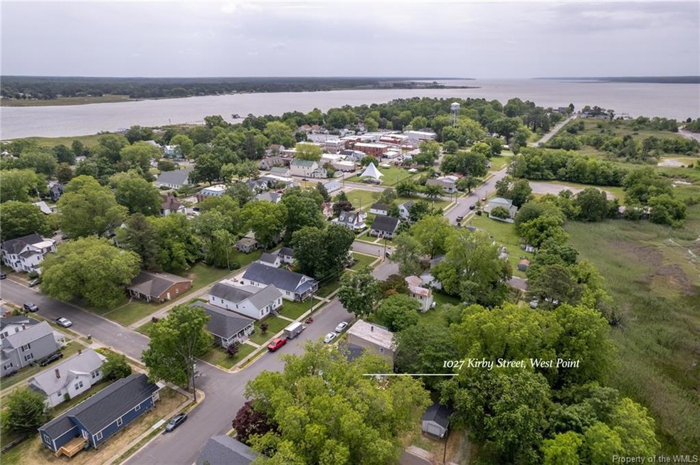 Mattaponi and Pumunkey rivers join to form York Ri