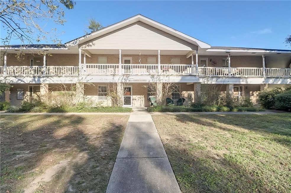 515 Third St unit 5, Bay Saint Louis, MS 39520 - photo 1