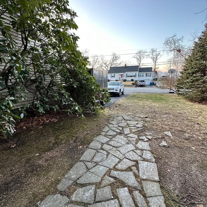 22 Gorham St, Lawrence, MA 01843 - photo 1