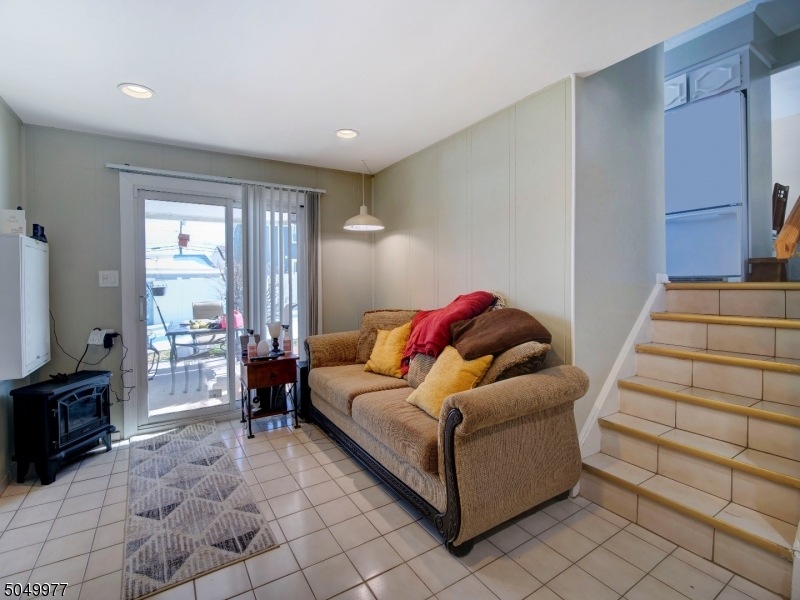 435 Ramsey CI, Union Twp., NJ 07083 - photo 1